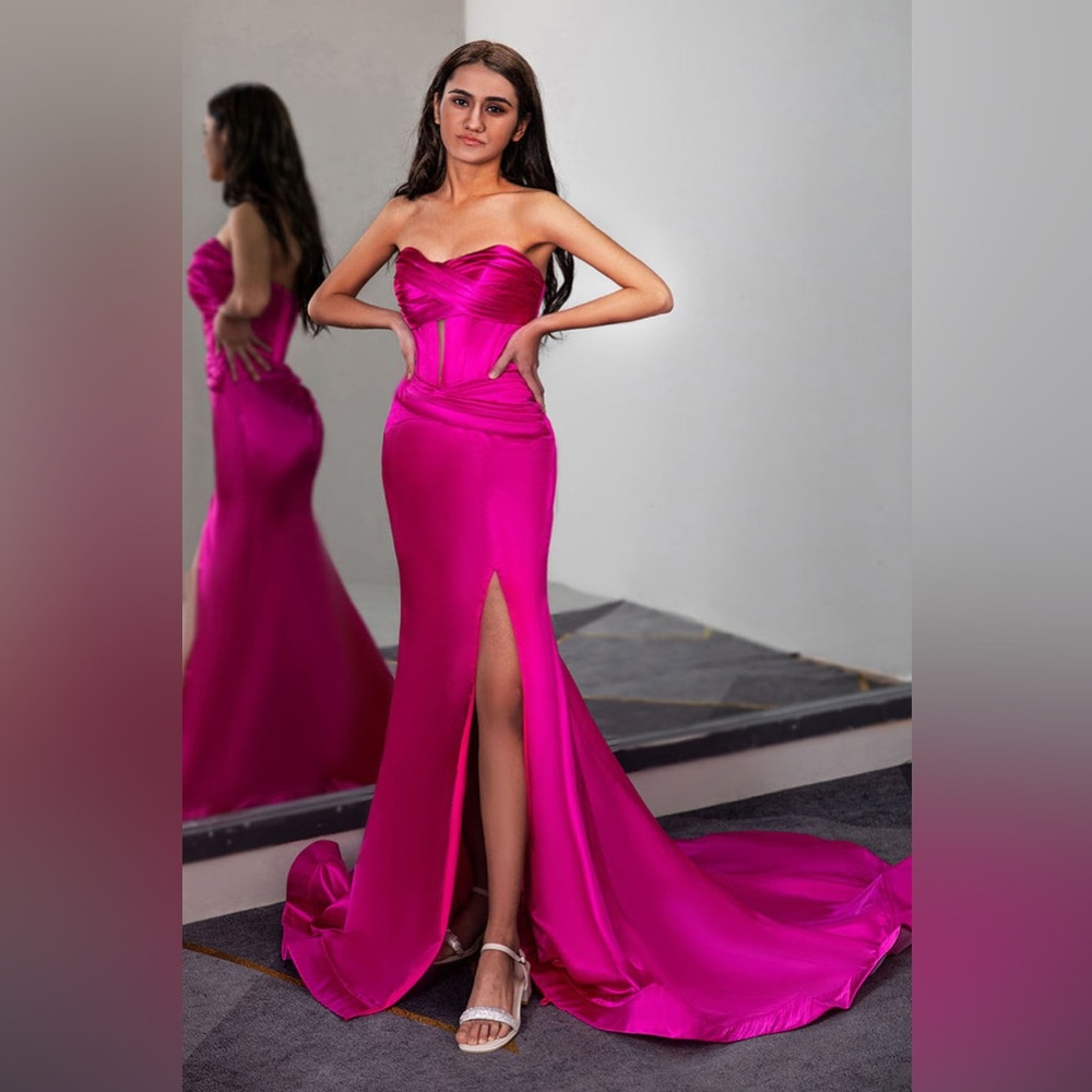 Strapless Raspberry Prom Formal Gown w/ Train Partial Corset and Zip Back Sz 10